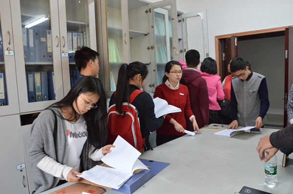 //zsxy.tiaojiaomg.com/upfiles/2015-4/201547231814993.jpg